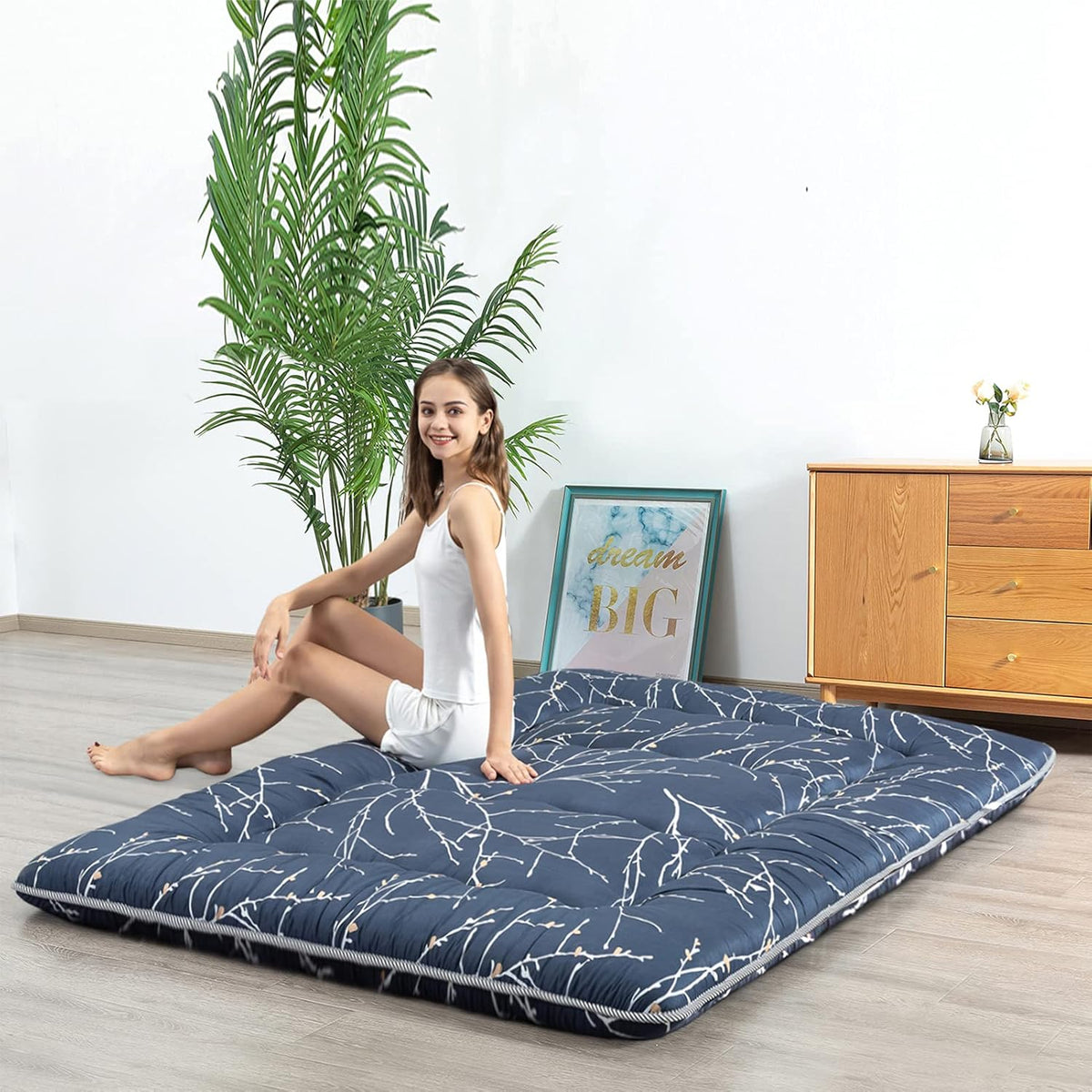 Black Geometric Pattern Japanese Floor Mattress S74862