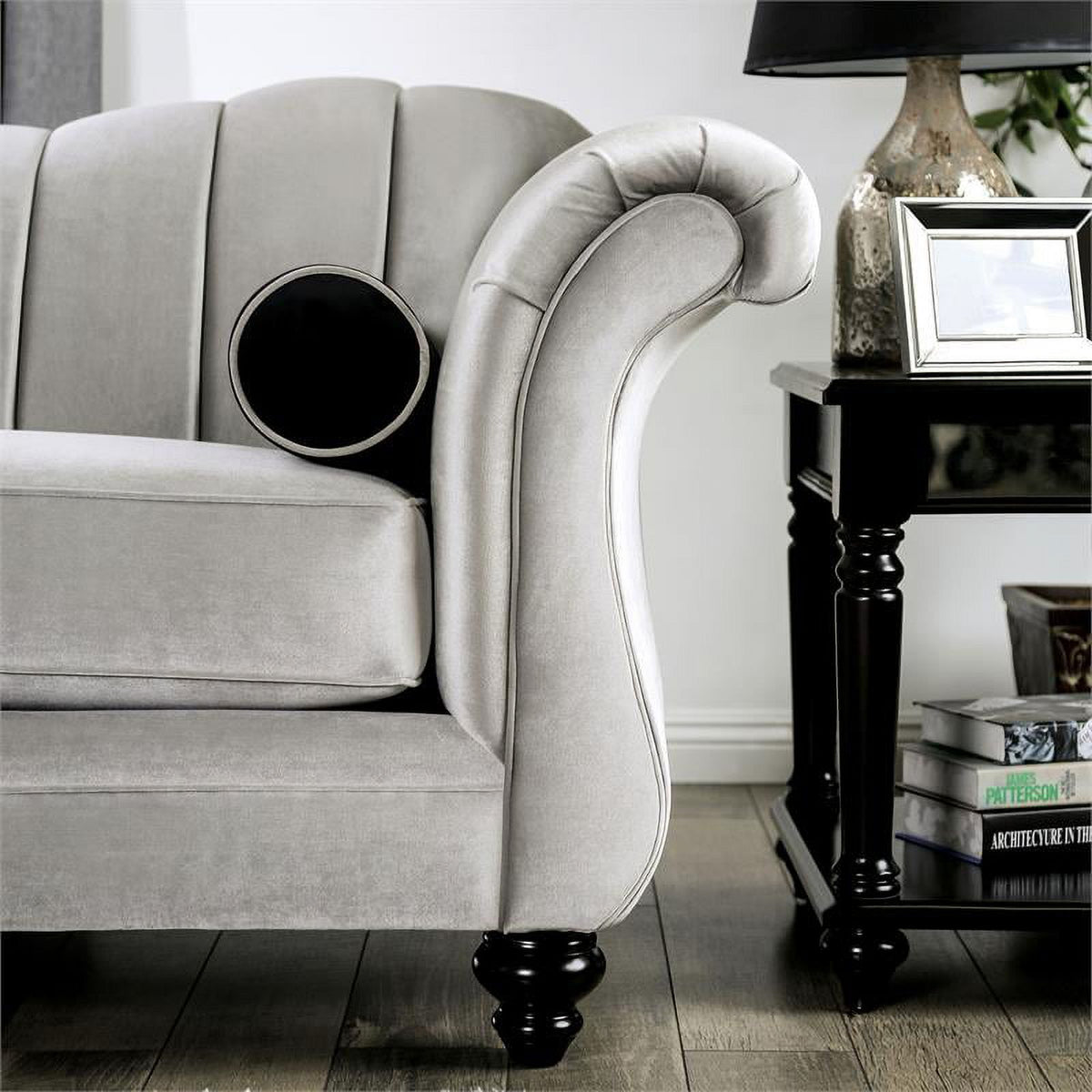 Chenille Upholstered Loveseat in Pewter V116032