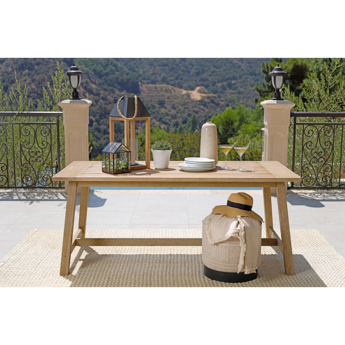 Rectangular Eucalyptus Wood Outdoor Dining Table B2802