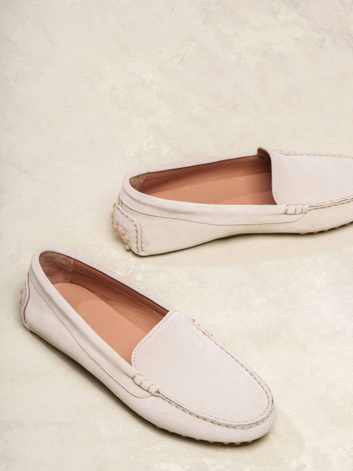 Suede 9.5 US Latte X8529