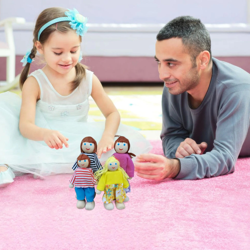 Dolls House 4 People Set Doll Toy R954