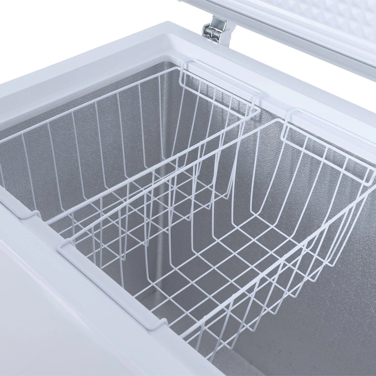 10.0 cu. ft. White Chest Freezer R580