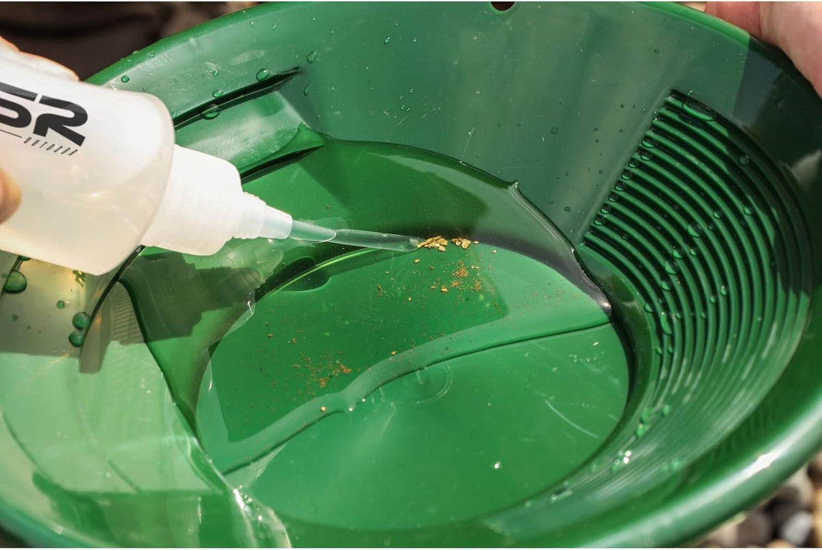 7pc Gold Prospecting Kit with Green Gold Pans C448746