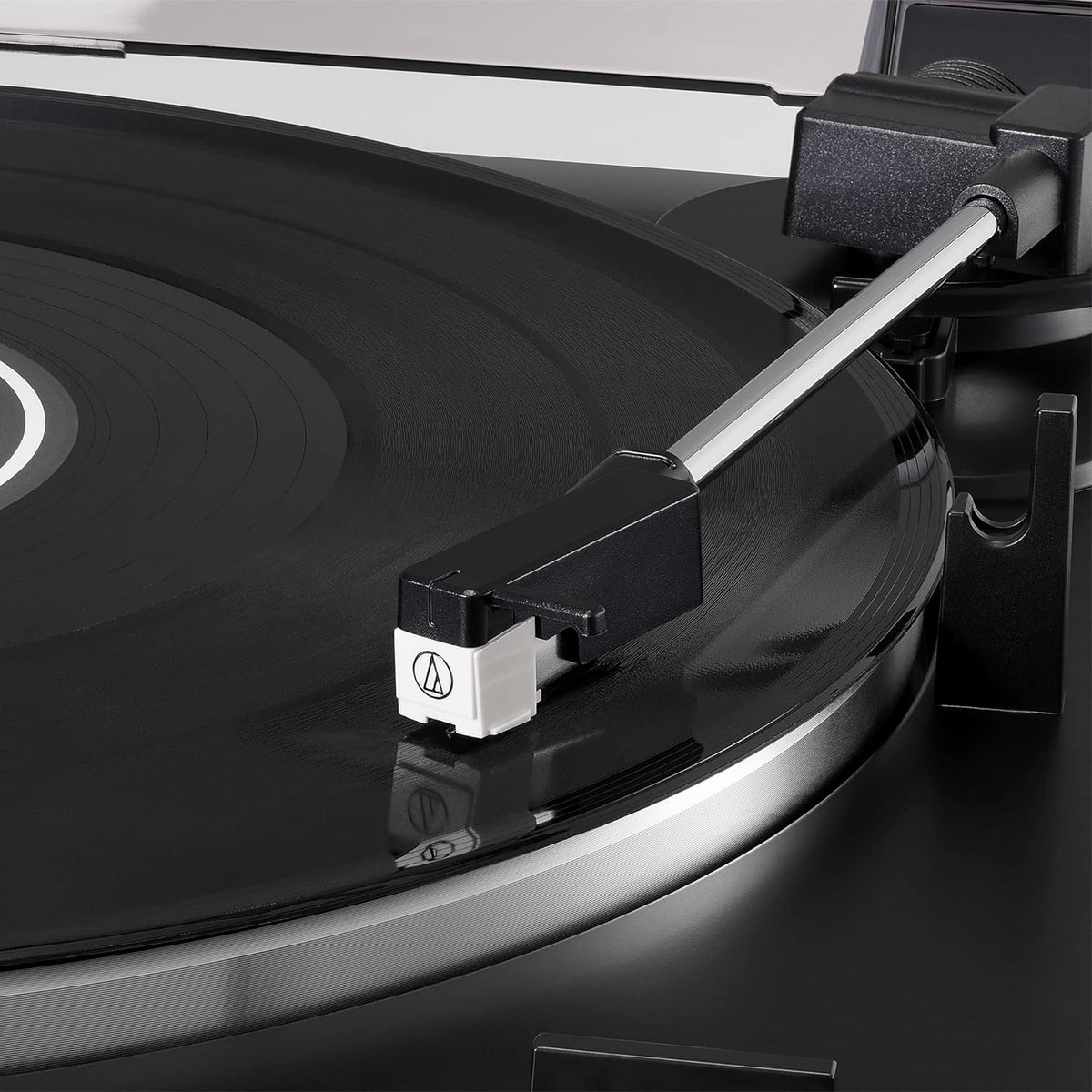 Black Fully Automatic Belt-Drive Stereo Turntable E755014
