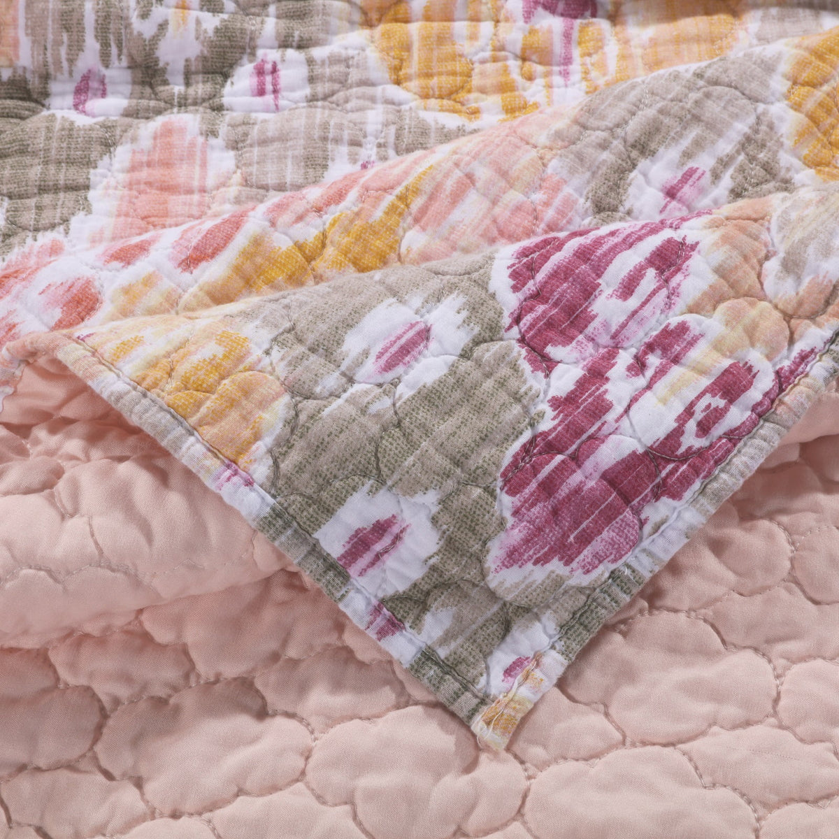 Quilted Throw Blanket H438