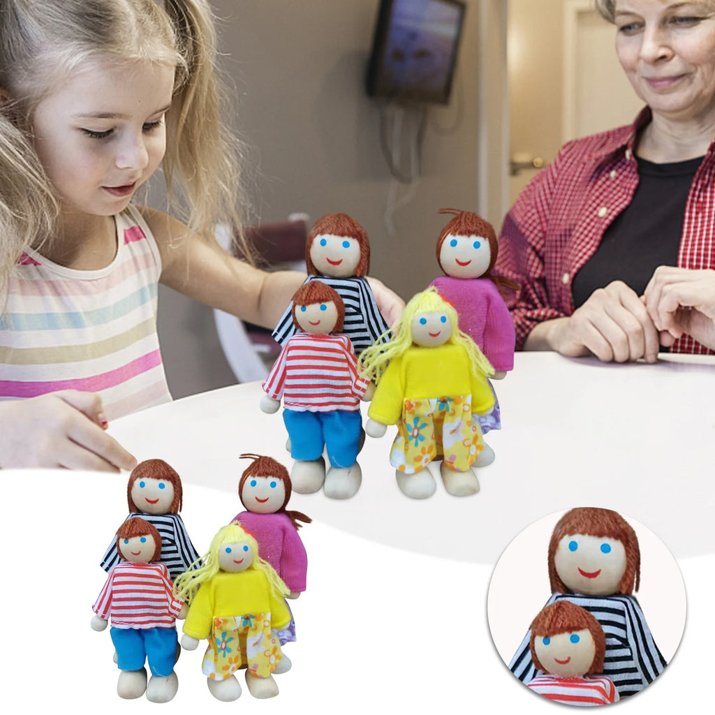 Dolls House 4 People Set Doll Toy R954