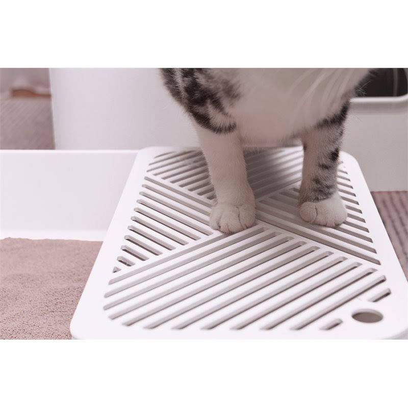 Cloud White Enclosed Cat Litter Box U480719